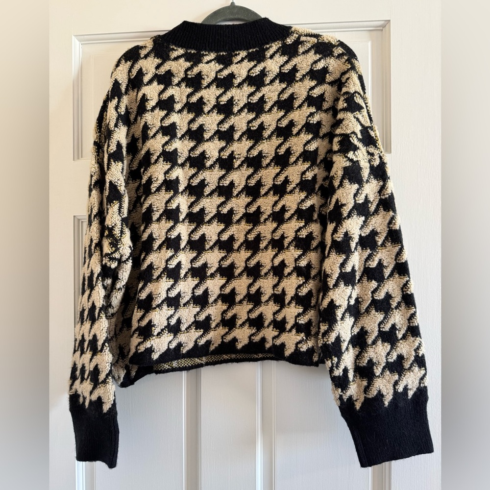Max Studio Houndstooth Sweater, Large - image 2
